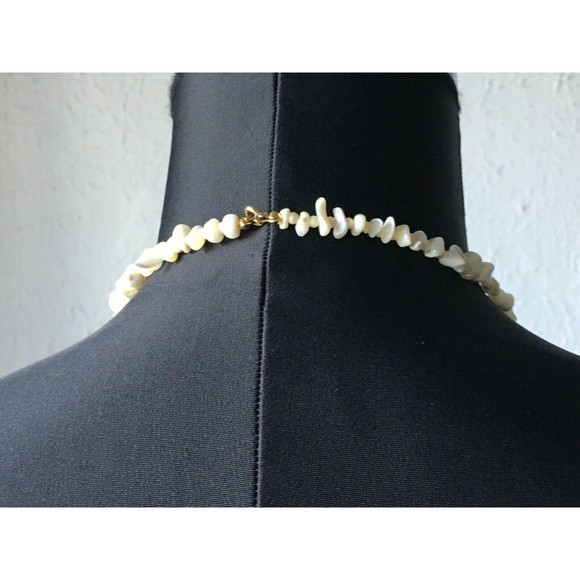 Faux Seashell Bright Colors Faux Mother of Pearl 18" Necklace - Picture 7 of 7